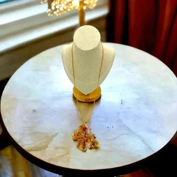 Bespoke Butterfly Tiger Lily Resin Statement Necklace Gold Plated Chain 20" - Picture 2 of 6